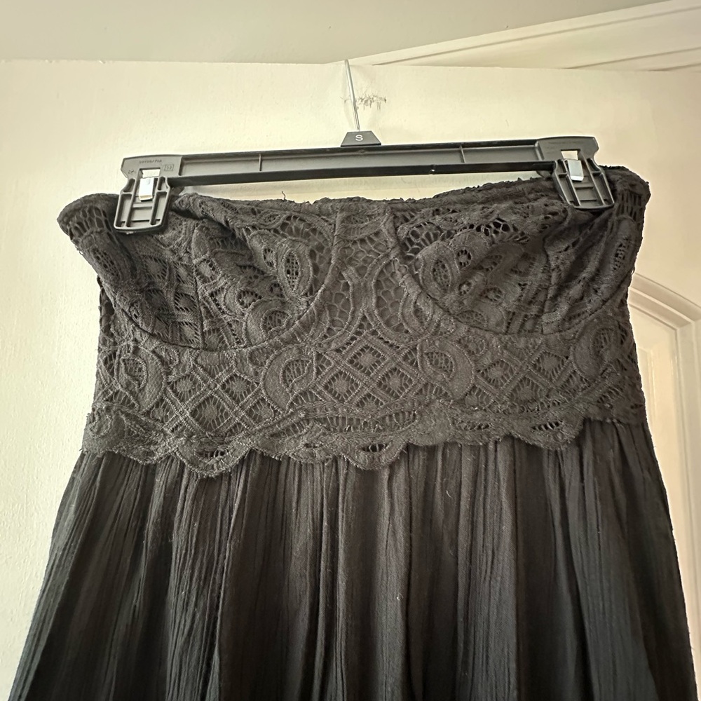 Free People Adela Corset Maxi Dress
Internal slip
NWOT- tried on; never worn!